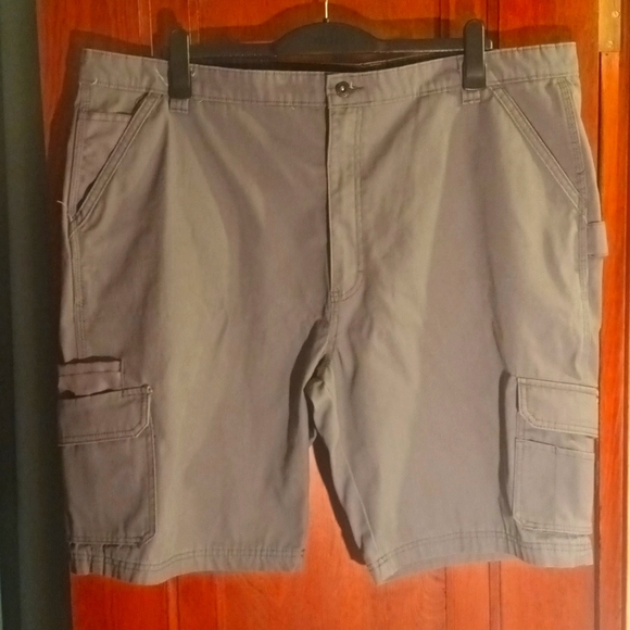 NWOT Men's Size 44 Dickies Cargo Shorts - Picture 1 of 7